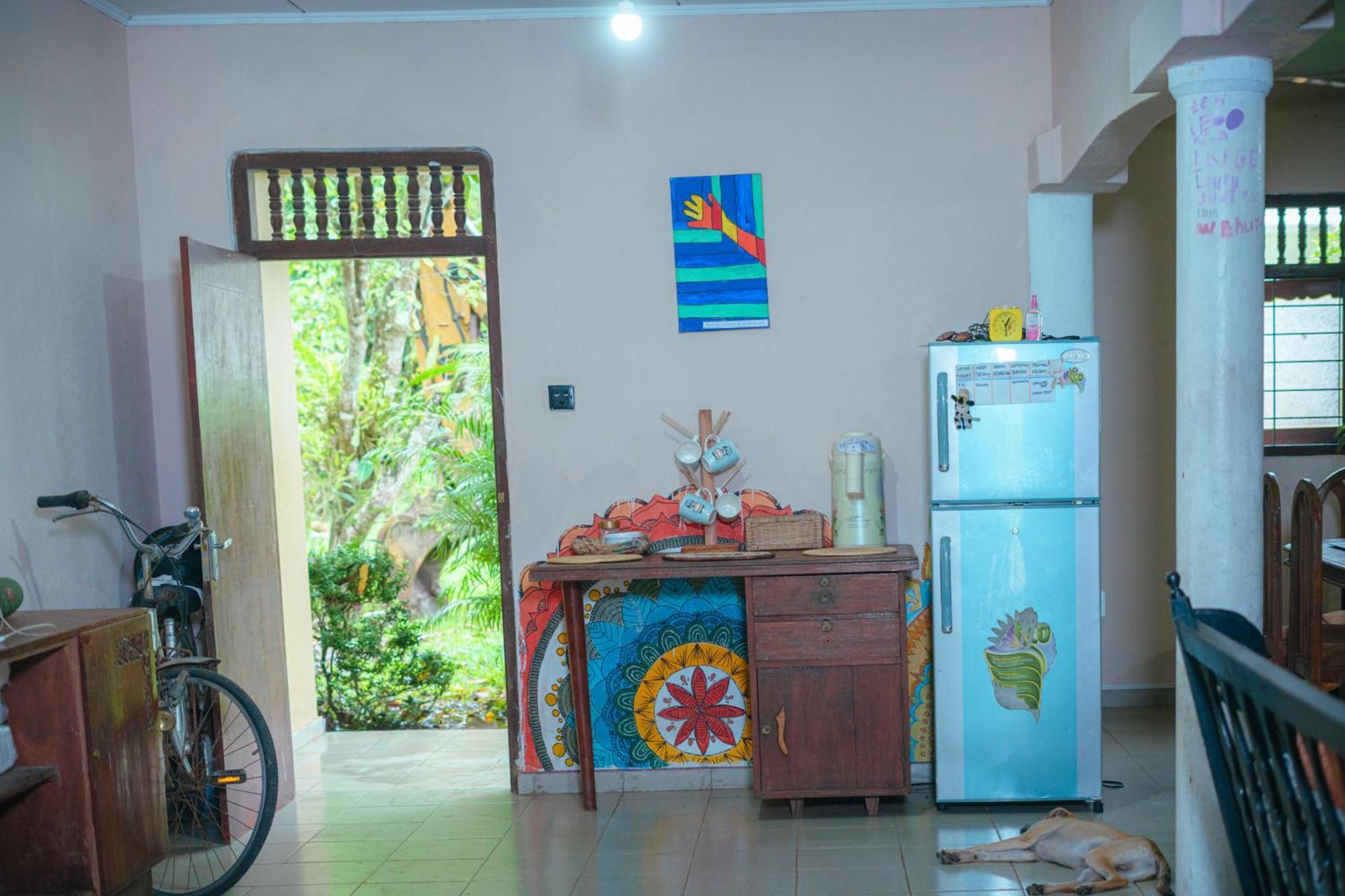 Hostel Singha Lounge Unawatuna Exterior foto